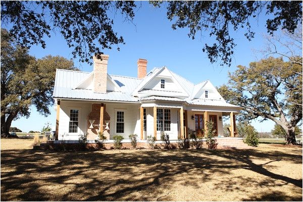 Hgtv Fixer Upper House Plans Fixer Upper Magnolia Mom Magnolia and Joanna Gaines Hgtv Fixer Upper House Plans Fixer Upper Magnolia Mom Magnolia and Joanna Gaines