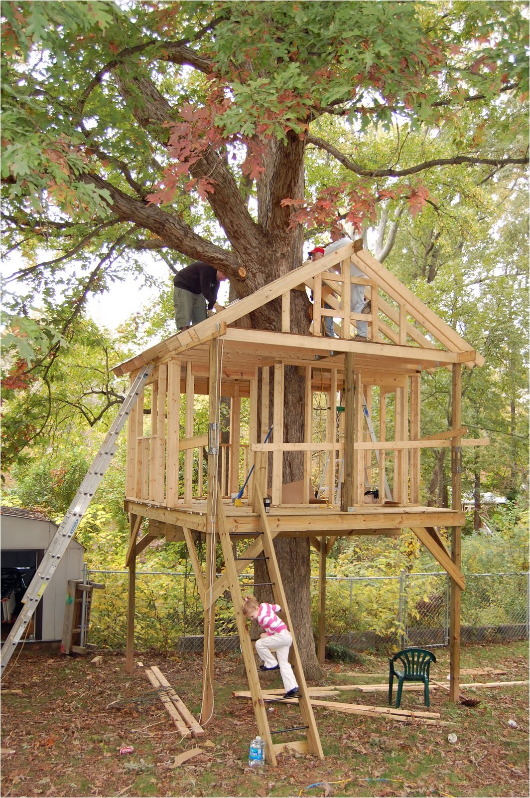 Treehouse Home Plans Pictures Of Tree Houses and Play Houses From Around the