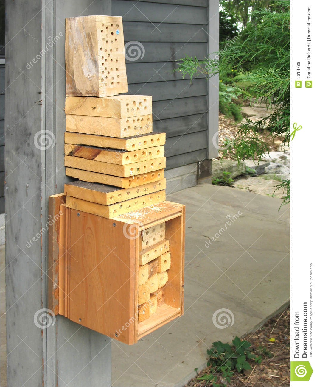 Orchard Mason Bee House Plans Bee House for orchard Mason Bees Royalty Free Stock Photos Orchard Mason Bee House Plans Bee House for orchard Mason Bees Royalty Free Stock Photos