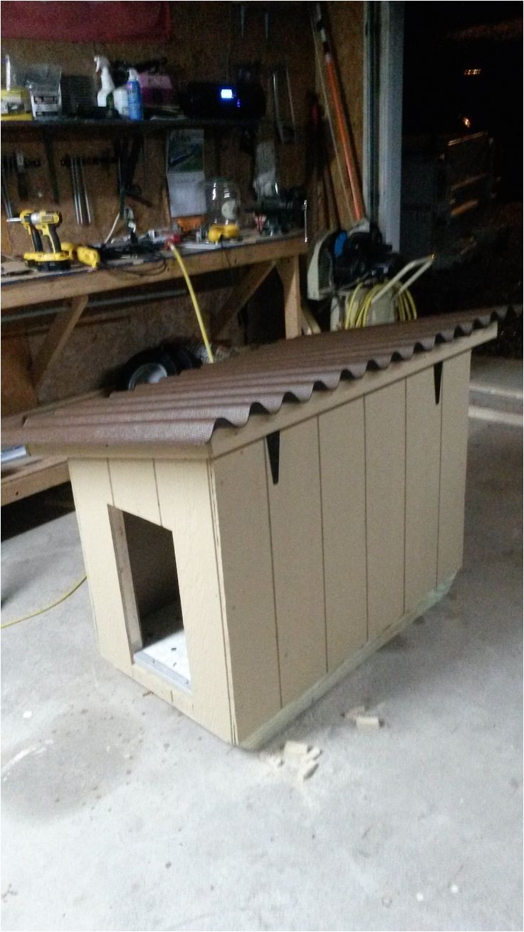 Dog House Plans with Hinged Roof Insulated Doghouse with Hinged Roof and Linoleum Flooring Dog House Plans with Hinged Roof Insulated Doghouse with Hinged Roof and Linoleum Flooring