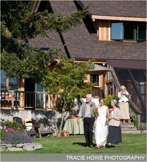 Planning A Small Wedding at Home Guest Blogger Planning A Backyard Wedding at Your Home Planning A Small Wedding at Home Guest Blogger Planning A Backyard Wedding at Your Home