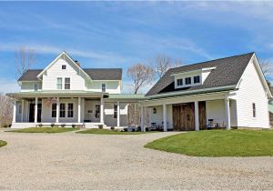 Detached Garage Home Plans Quintessential American Farmhouse with Detached Garage and