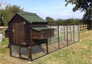 Hen House Building Plans Advantages Of A Large Chicken Coop Chicken Coop How to