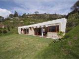 House Plans On A Hill Casa Una Planta Moderna Con Techo Verde