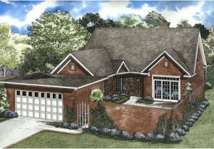 House Plans with Front Courtyards 4 Bedroom 3 Bath Traditional House Plan Alp 06wy