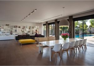Open Plan Homes Wide Open Plan with Interesting Elements